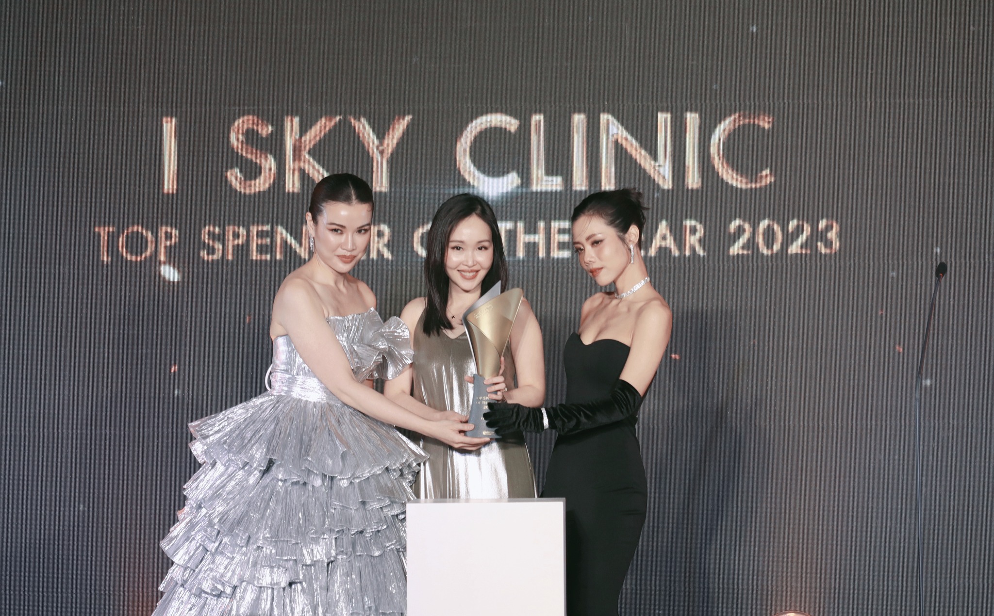 EDENCOLORS 8th ANNIVERSARY iSKY Center ได้รับเกียรติเข้ารับรางวัล TOP SPENDER OF THE YEAR 2023 